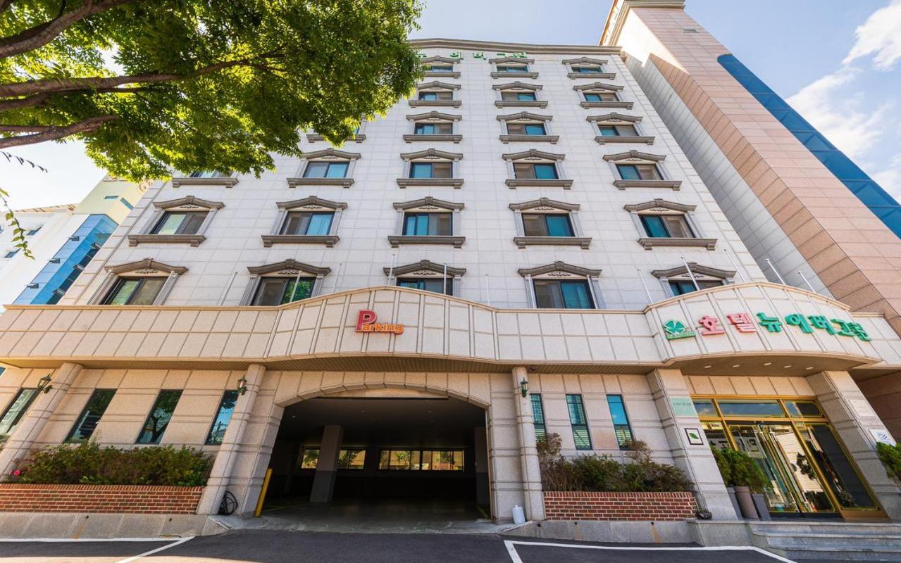 موكبو Hotel New Evergreen المظهر الخارجي الصورة