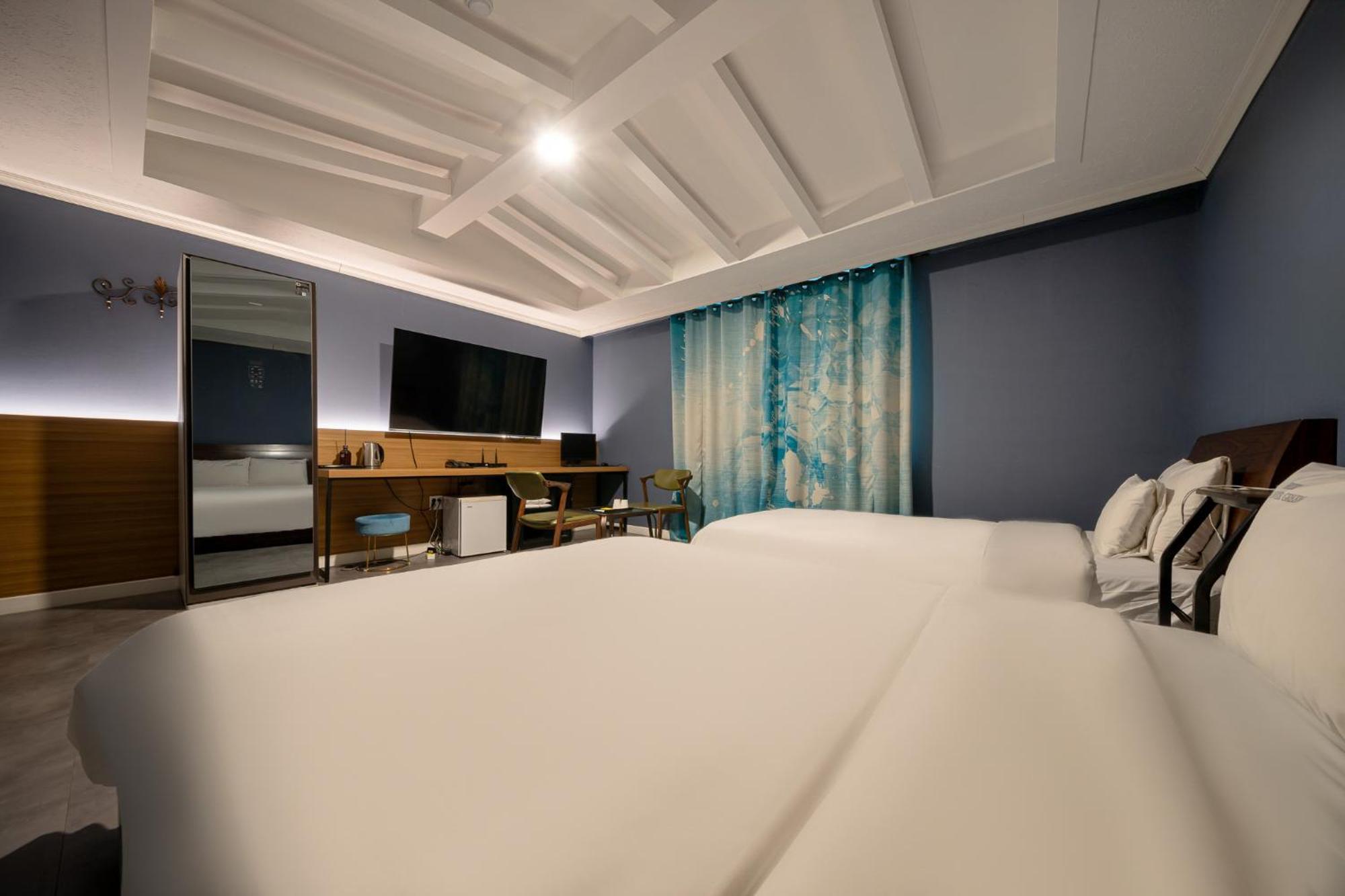 موكبو Hotel New Evergreen المظهر الخارجي الصورة