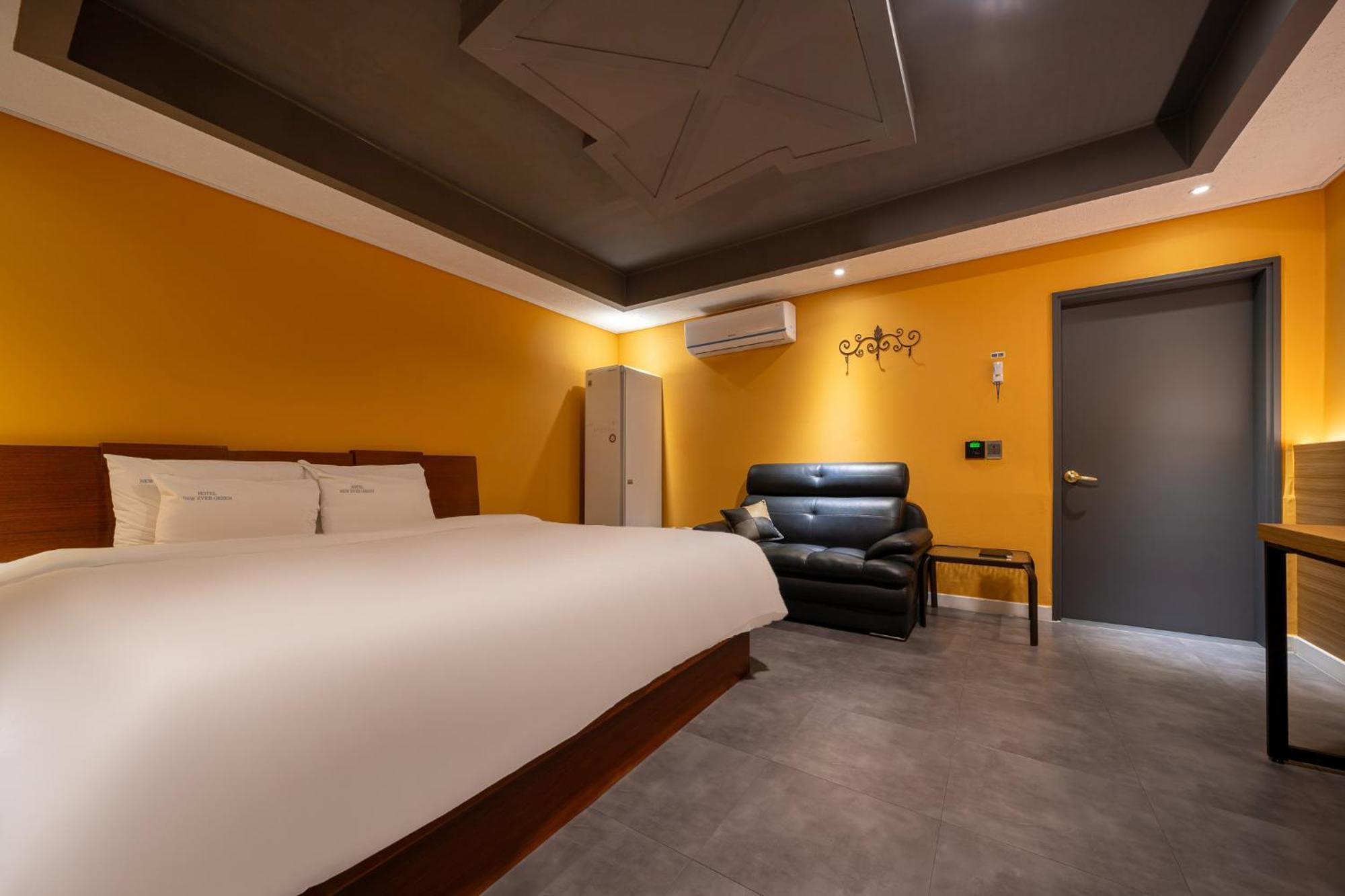 موكبو Hotel New Evergreen المظهر الخارجي الصورة
