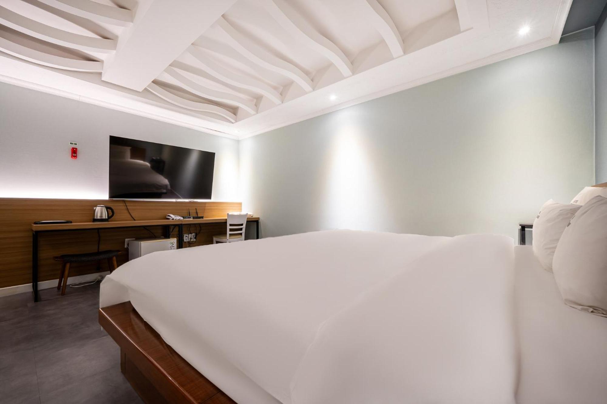 موكبو Hotel New Evergreen المظهر الخارجي الصورة