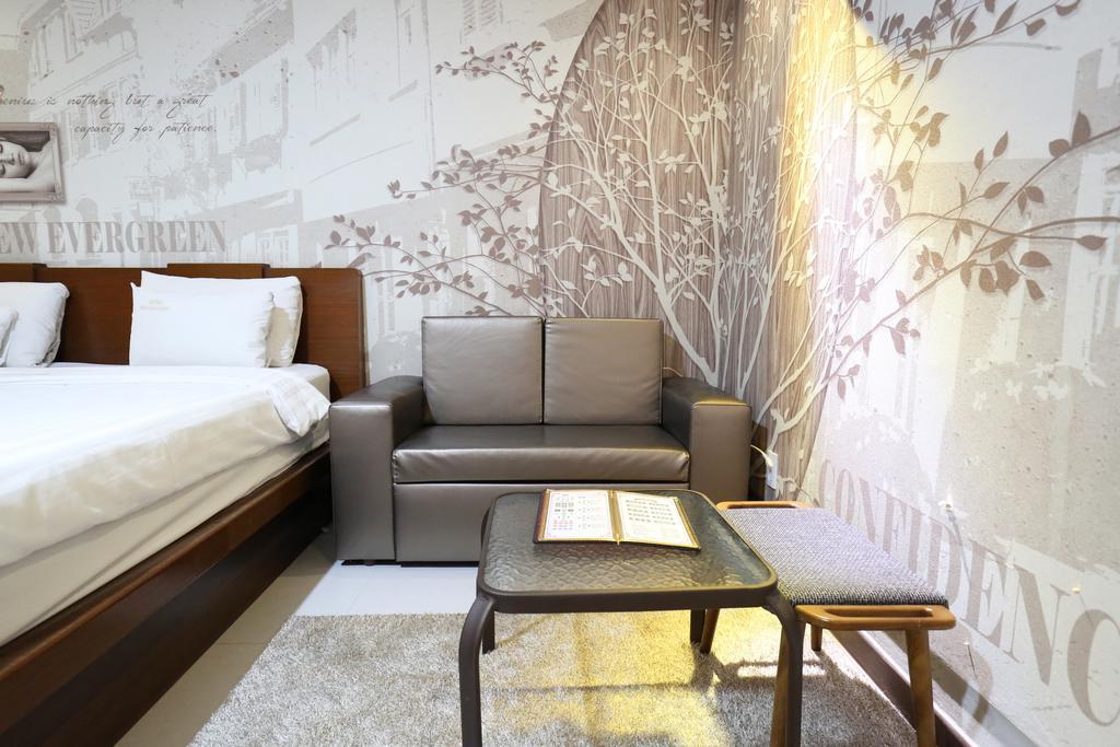 موكبو Hotel New Evergreen المظهر الخارجي الصورة