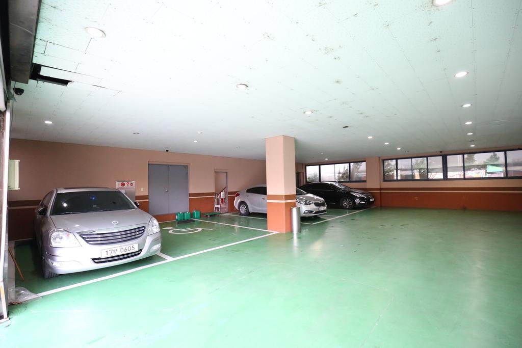 موكبو Hotel New Evergreen المظهر الخارجي الصورة