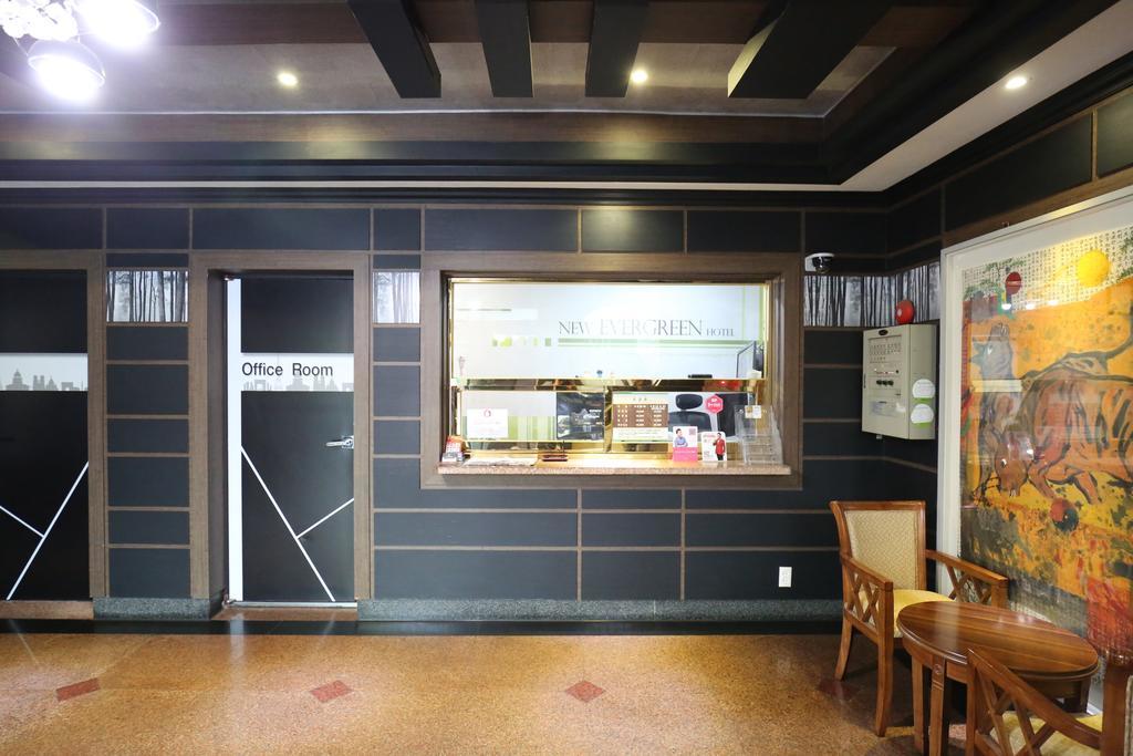 موكبو Hotel New Evergreen المظهر الخارجي الصورة