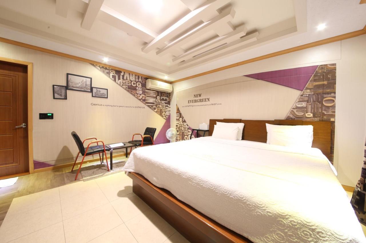 موكبو Hotel New Evergreen المظهر الخارجي الصورة