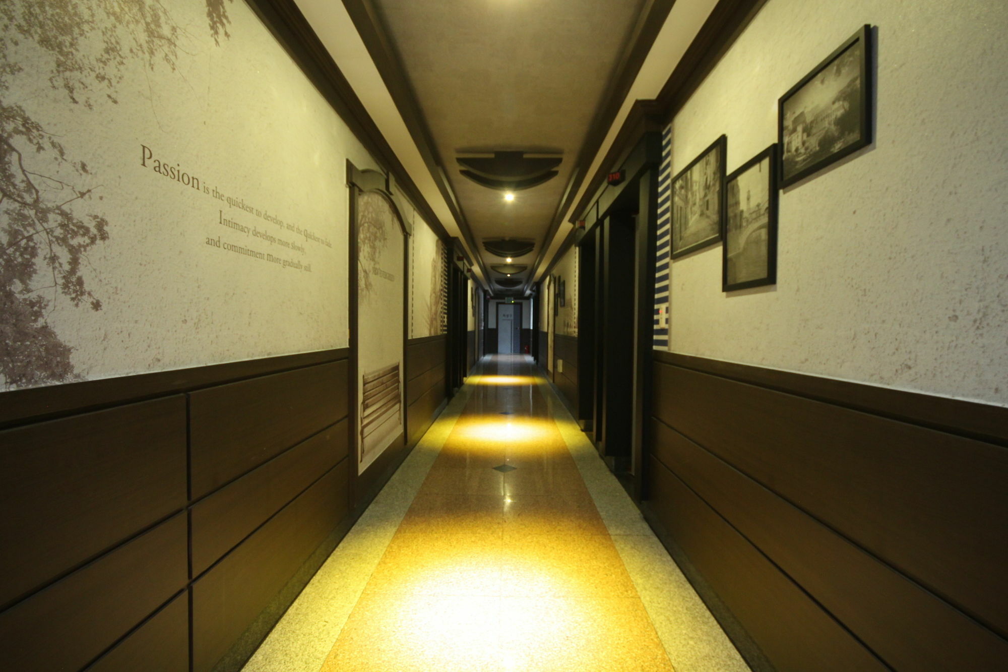 موكبو Hotel New Evergreen المظهر الخارجي الصورة